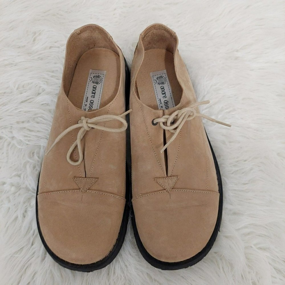 Andre Assous Women's Oxford Loafer Tan Suede Leather Slip-On Shoe Size 11 Preppy